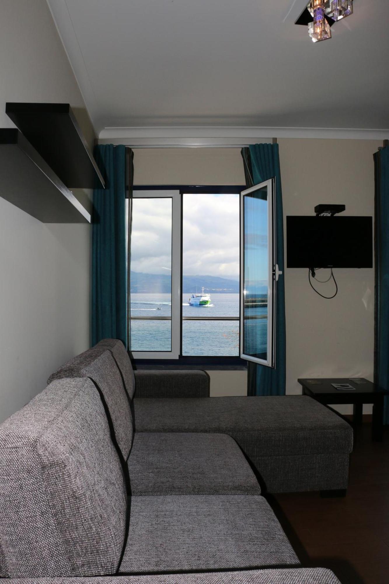 Apartamentos Kosmos Horta  Δωμάτιο φωτογραφία