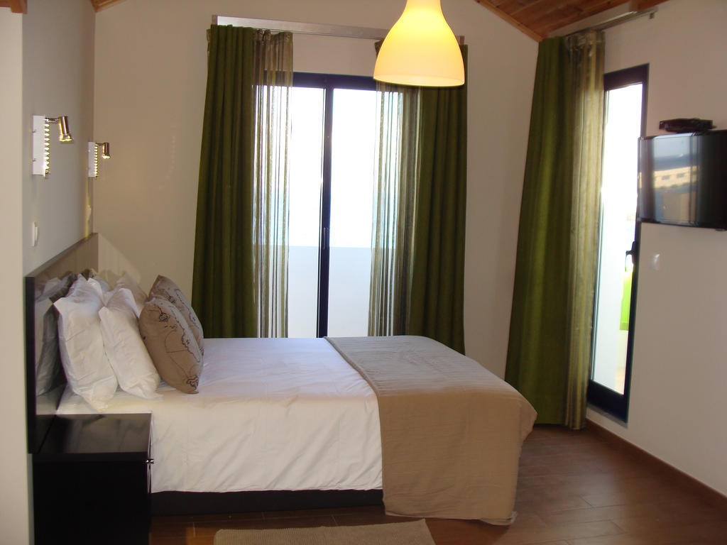 Apartamentos Kosmos Horta  Δωμάτιο φωτογραφία
